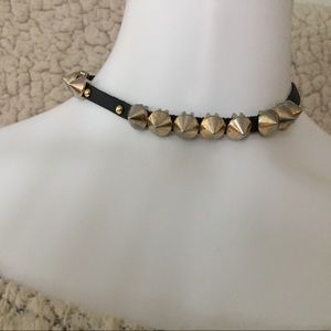 Hot topic gold spiked chocker